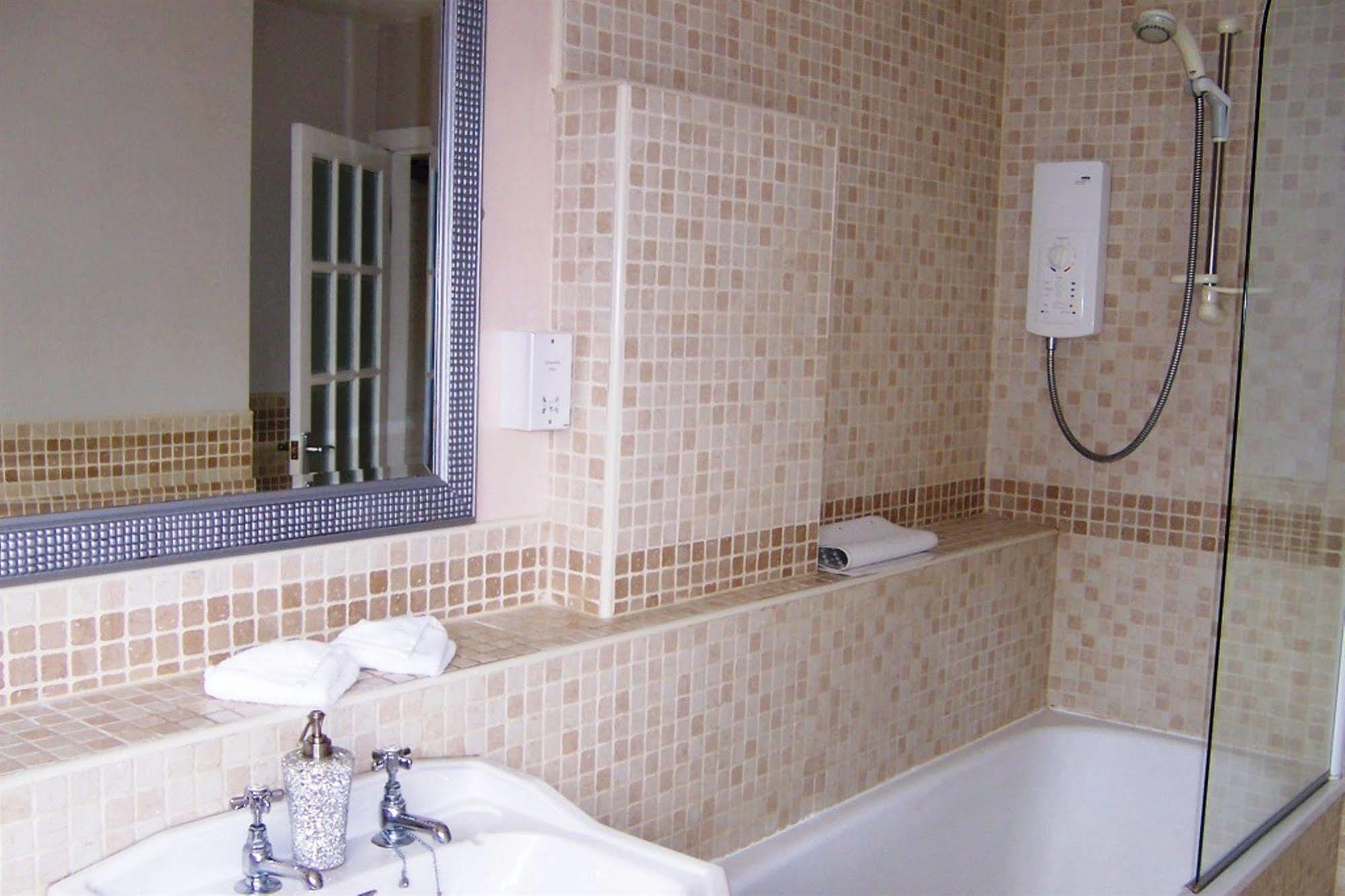 Caddon View Country Guest House Иннерлитен Экстерьер фото